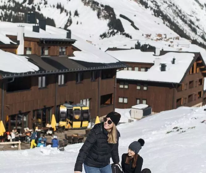 リゾートホテル Alpenparks Hotel & Apartment Arlberg Warth Mit Pool