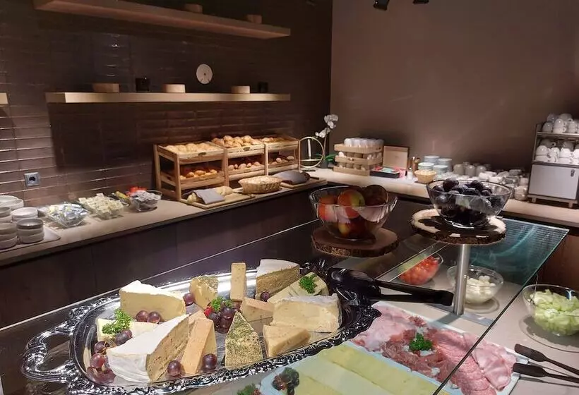 リゾートホテル Alpenparks Hotel & Apartment Arlberg Warth Mit Pool
