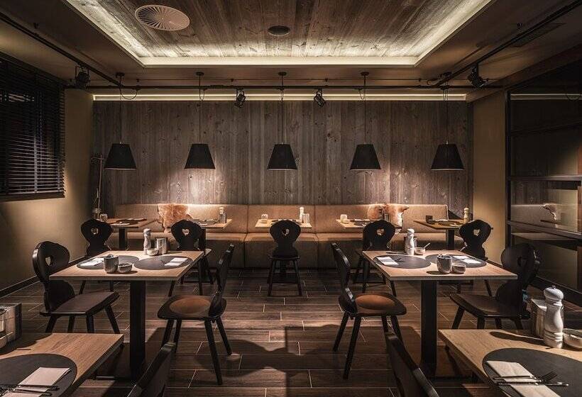 אתר נופש Alpenparks Hotel & Apartment Arlberg Warth Mit Pool