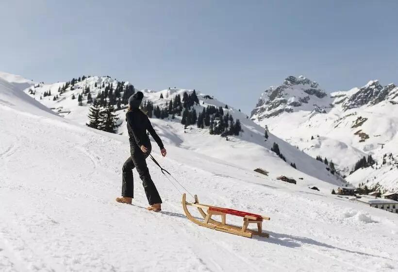 リゾートホテル Alpenparks Hotel & Apartment Arlberg Warth Mit Pool