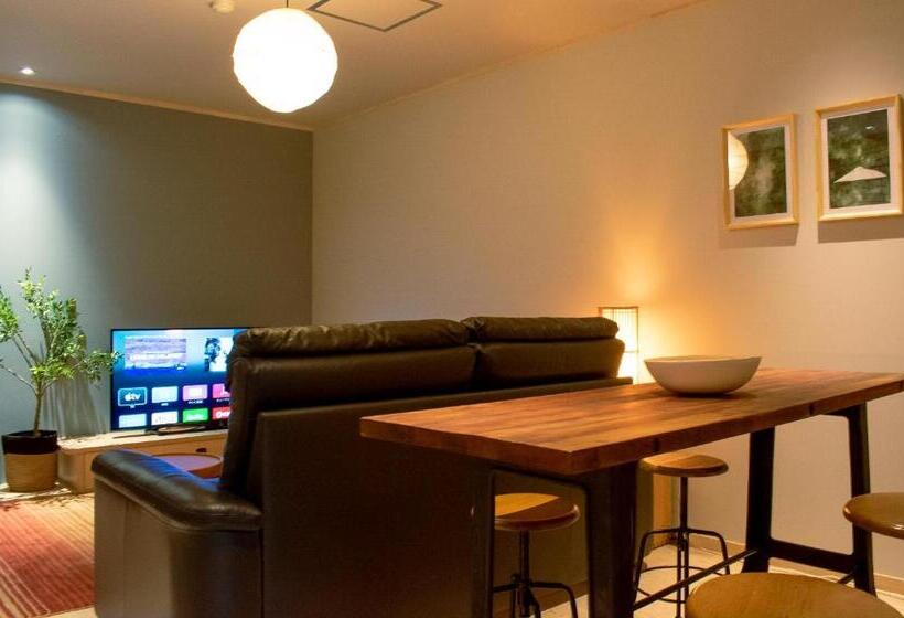 Wadano Gateway Suites & Apartments