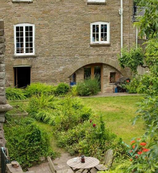 Bed and Breakfast The Bridge Hay