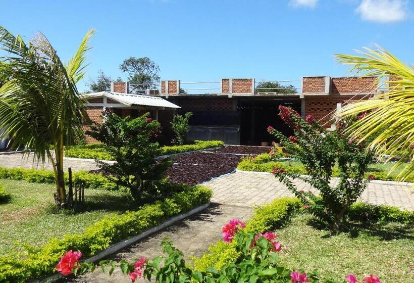 تختخواب و صبحانه Villa Malaza