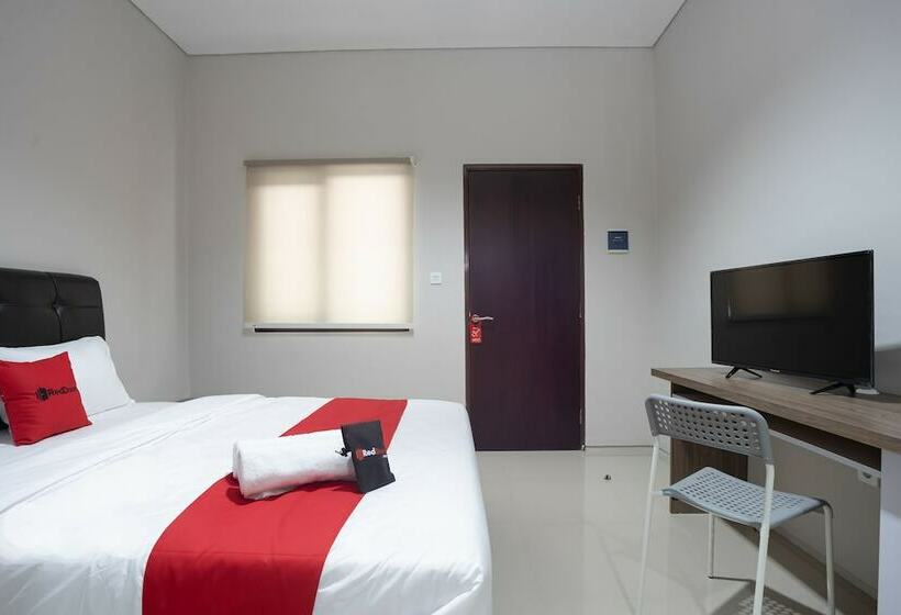 فندق Reddoorz Plus Near Jiexpo Kemayoran