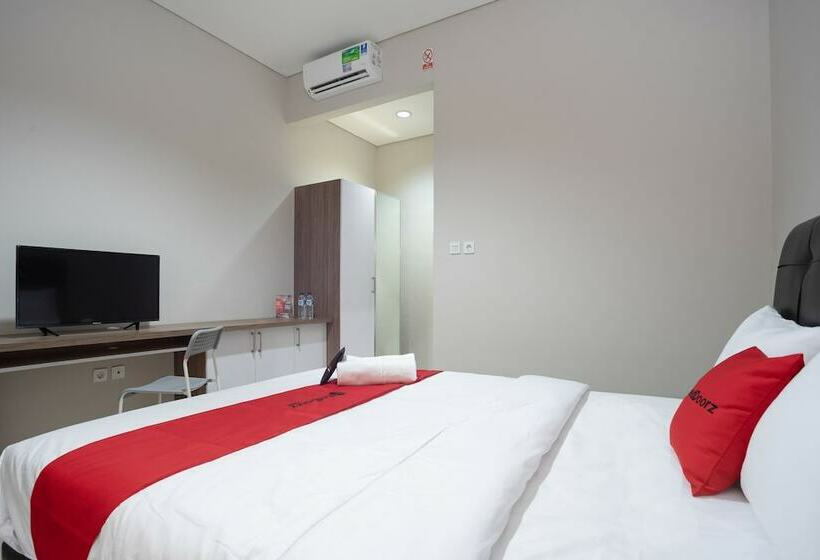 فندق Reddoorz Plus Near Jiexpo Kemayoran