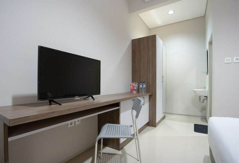 فندق Reddoorz Plus Near Jiexpo Kemayoran