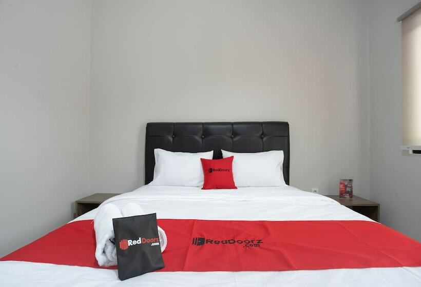 فندق Reddoorz Plus Near Jiexpo Kemayoran