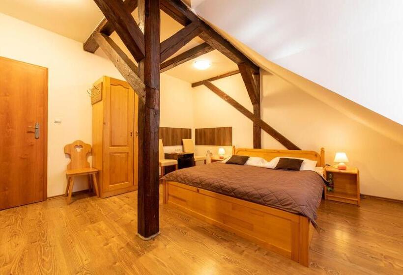 پانسیون Penzión Zemianska Kúria