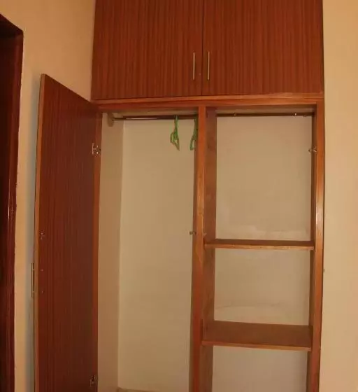 تختخواب و صبحانه Motel Tuku Masindi