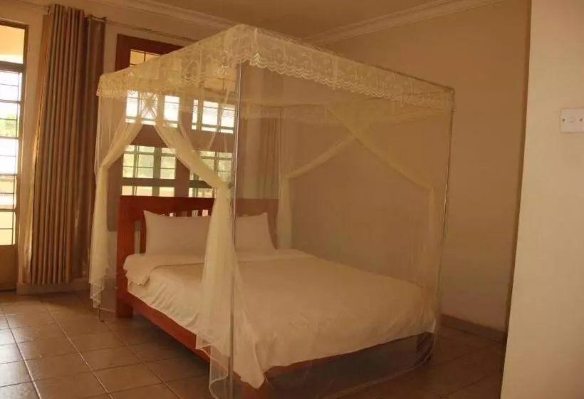 تختخواب و صبحانه Motel Tuku Masindi