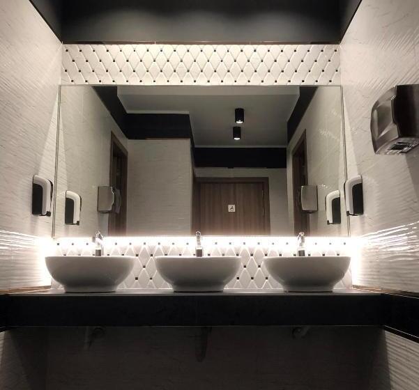 فندق Complex Jitomir