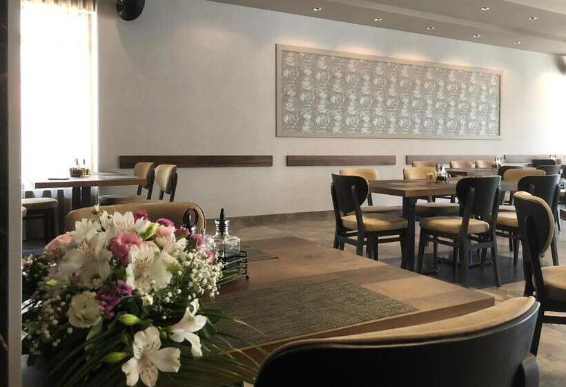 فندق Complex Jitomir