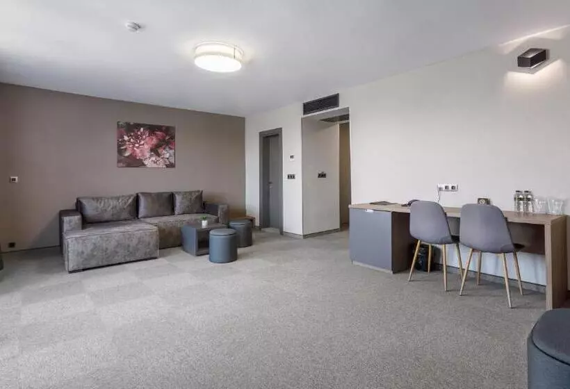 ホテル Complex Jitomir