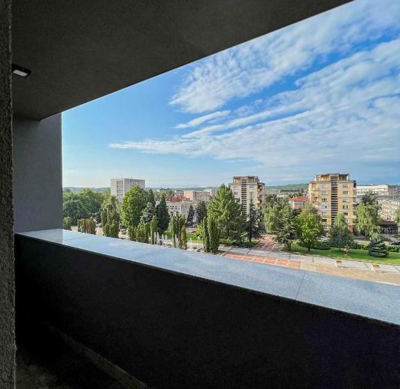 فندق Complex Jitomir