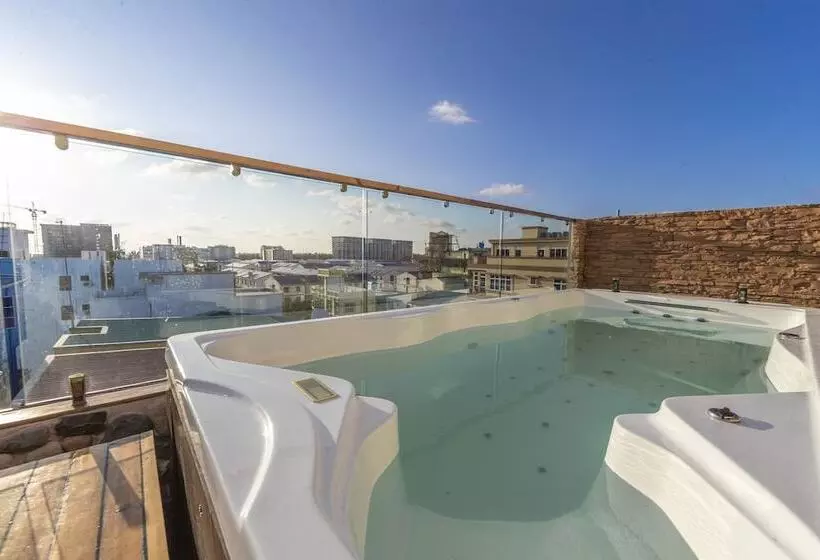 هتل Coral Grand Beach & Spa