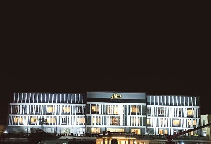 Отель Furi Times Square