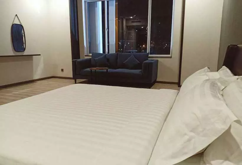 هتل Furi Times Square