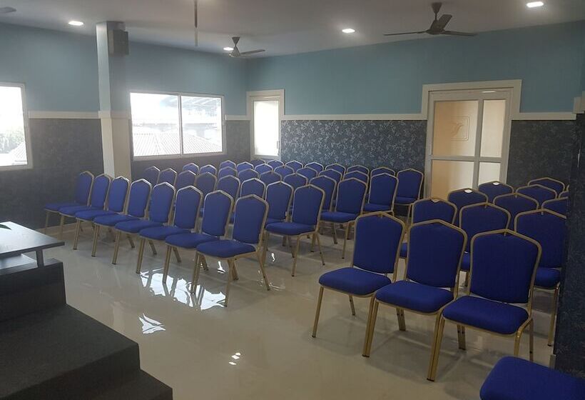 فندق The Crescent Suites