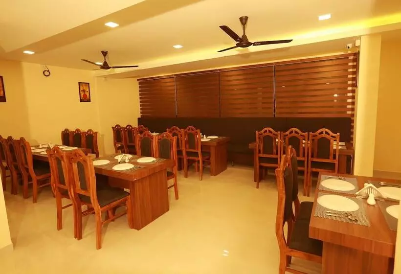 Hotelli The Crescent Suites