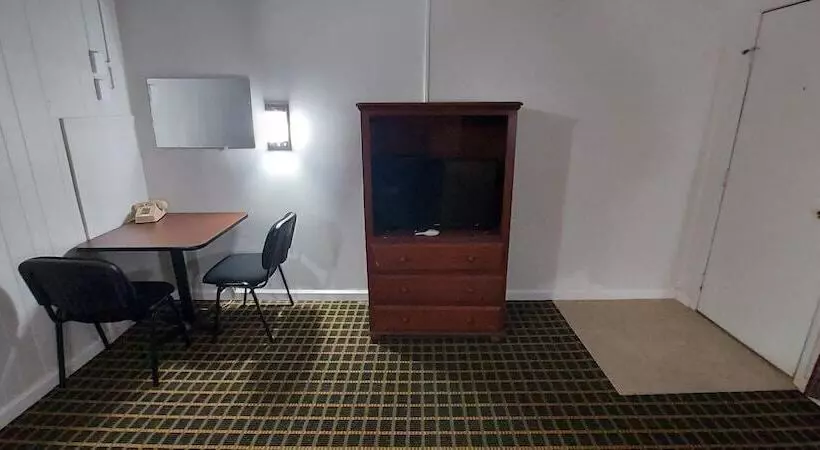 モーテル Boone Trail Inn