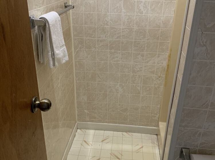 فندق على الطريق Boone Trail Inn