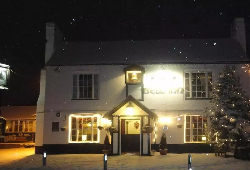 تختخواب و صبحانه The Bell Inn