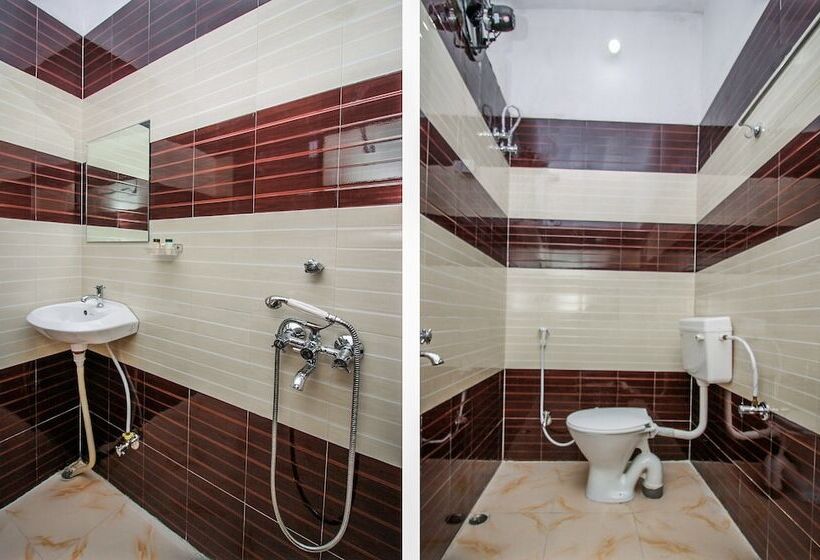 فندق Capital O 18272 Lambodar