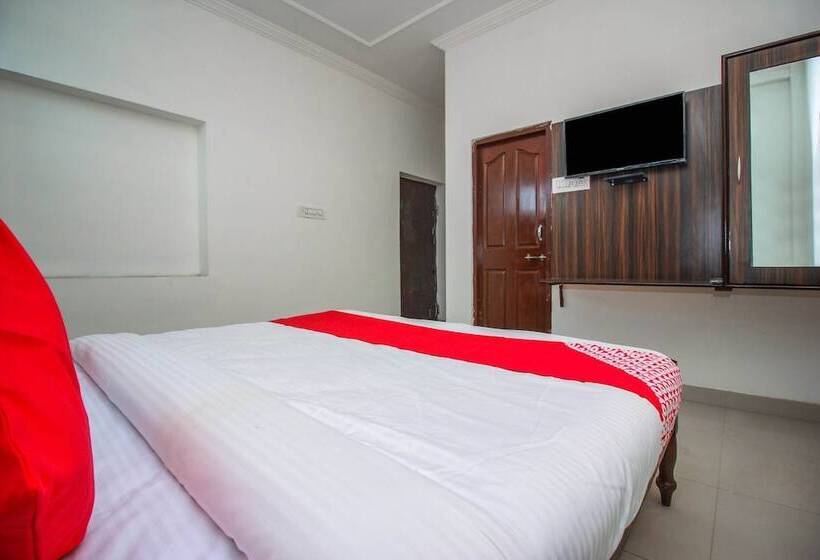 فندق Capital O 18272 Lambodar