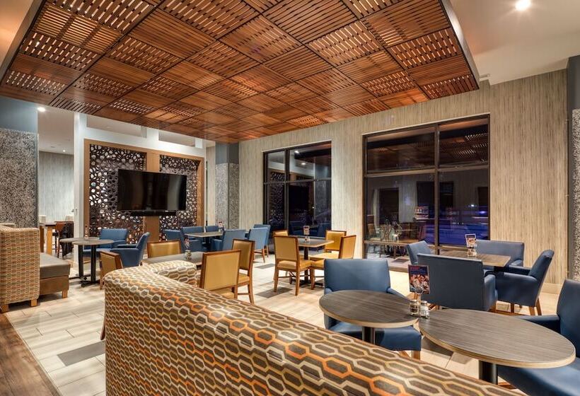 فندق Holiday Inn Express & Suites   Charlotte   South End, An Ihg