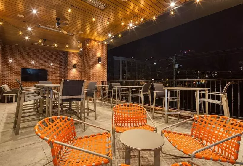 Hotelli Holiday Inn Express & Suites   Charlotte   South End, An Ihg