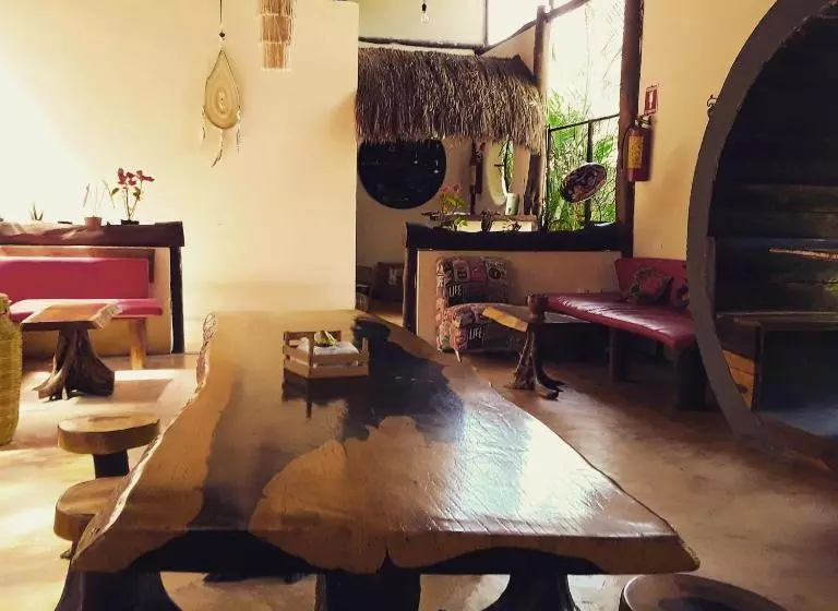هتل Hostal Mulut Tulum