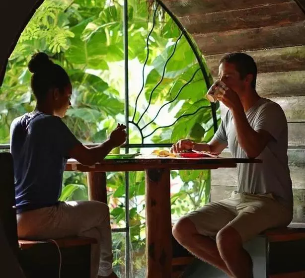 هتل Hostal Mulut Tulum