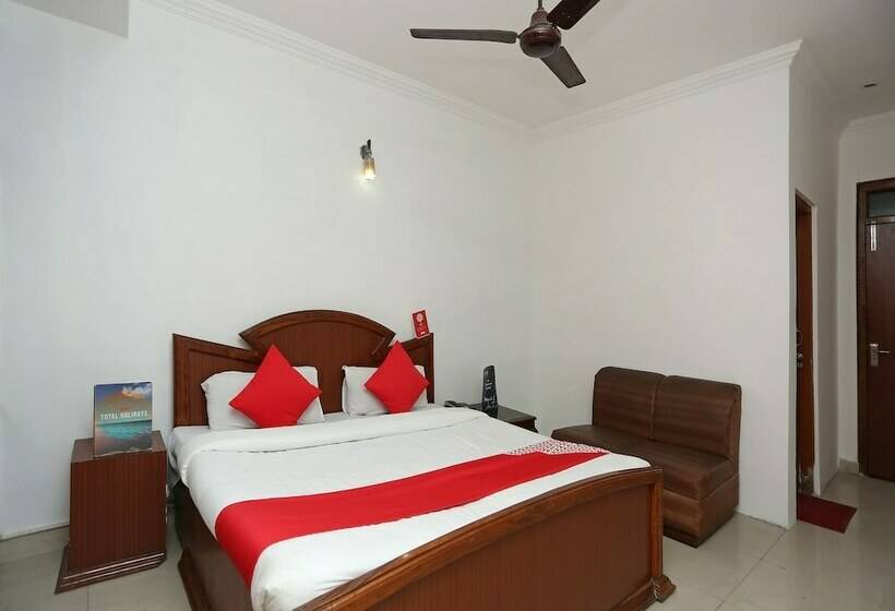 Oyo 22689 Hotel United Inn