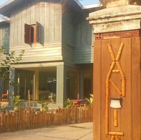 تختخواب و صبحانه Vanpila