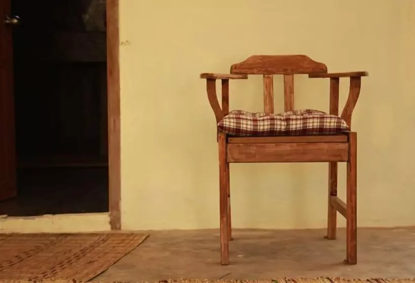 تختخواب و صبحانه Vanpila