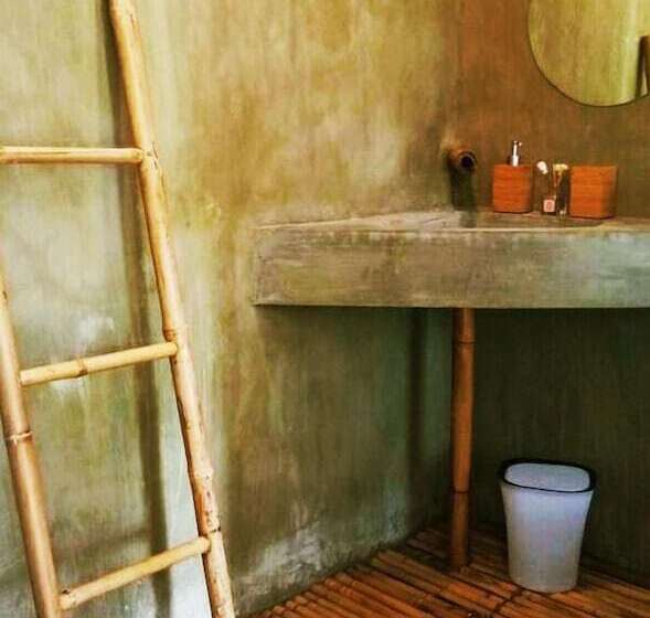 تختخواب و صبحانه Vanpila