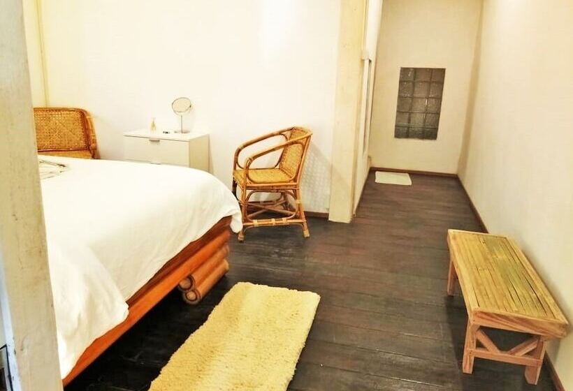 تختخواب و صبحانه Vanpila