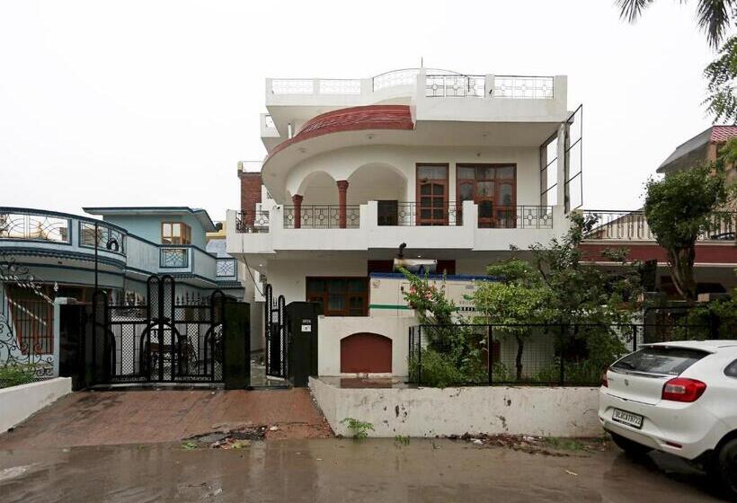 Hotel Oyo 16783 Highway Residency