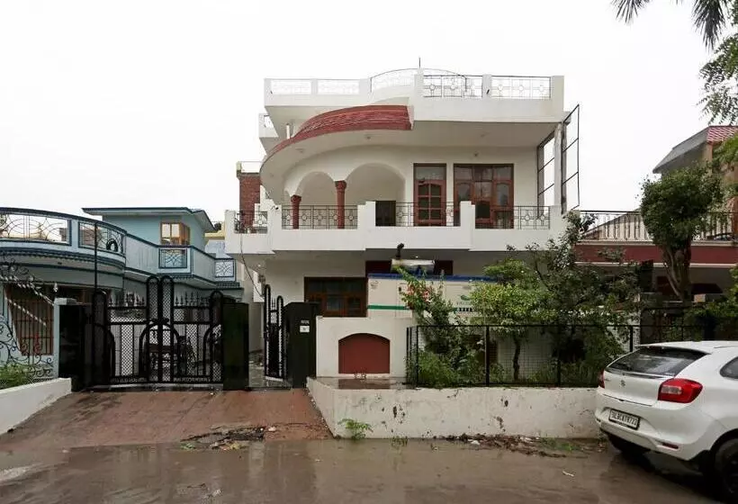 هتل Oyo 16783 Highway Residency