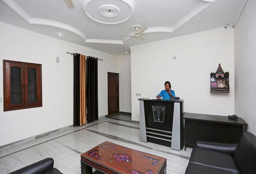 Hotel Oyo 16783 Highway Residency