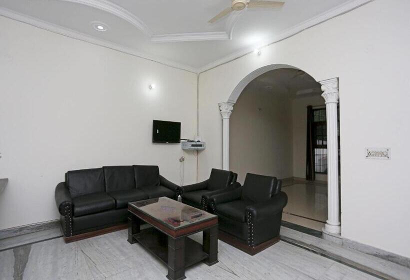 Hotel Oyo 16783 Highway Residency