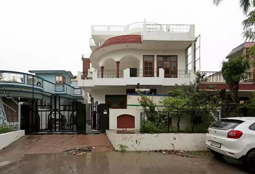 هتل Oyo 16783 Highway Residency