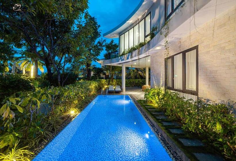 בית מלון כפרי Rosa Alba Resort & Villas Tuy Hoa