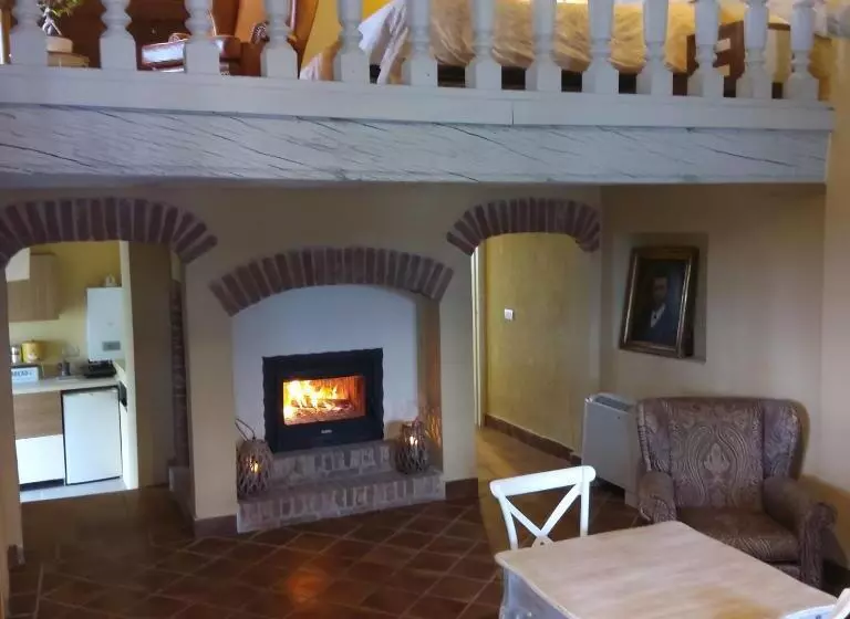 ペンション Antica Villa Cuneo  Guest House   B&b E Non Un Hotel A Cuneo