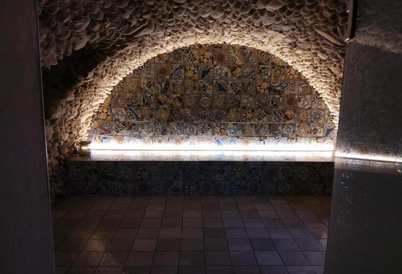 膳宿费 Antica Villa Cuneo  Guest House   B&b E Non Un Hotel A Cuneo