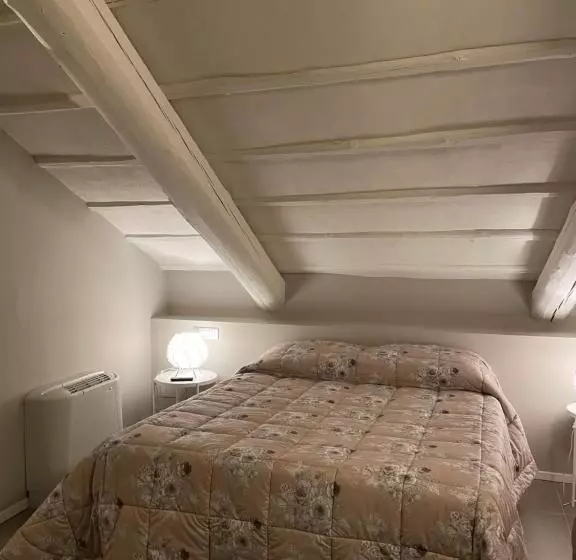 ペンション Antica Villa Cuneo  Guest House   B&b E Non Un Hotel A Cuneo