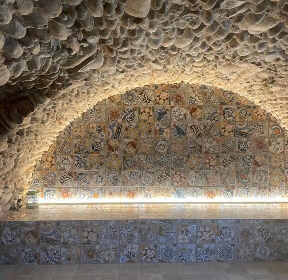 膳宿费 Antica Villa Cuneo  Guest House   B&b E Non Un Hotel A Cuneo