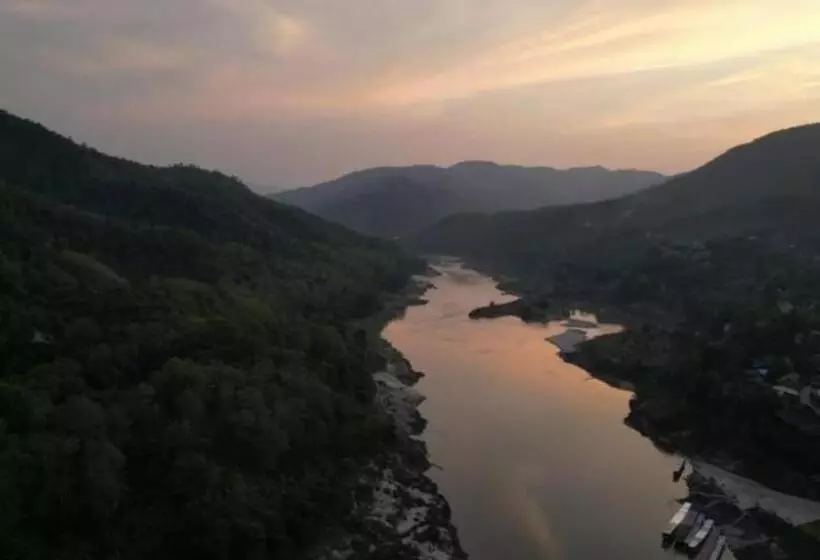 Majatalo Janh Ya Phone Guesthouse