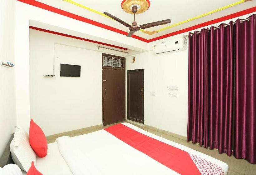 Hotell Oyo 17329 R K