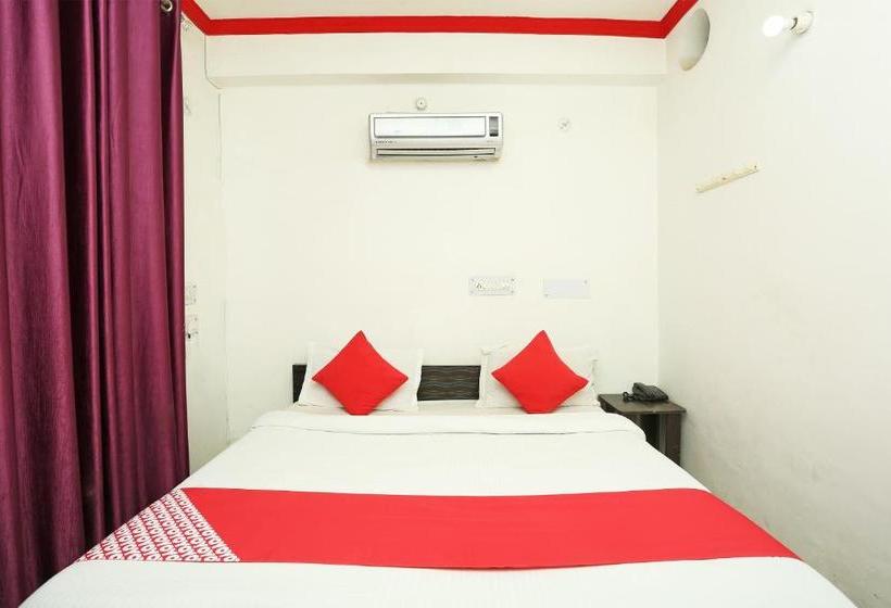 Hotell Oyo 17329 R K